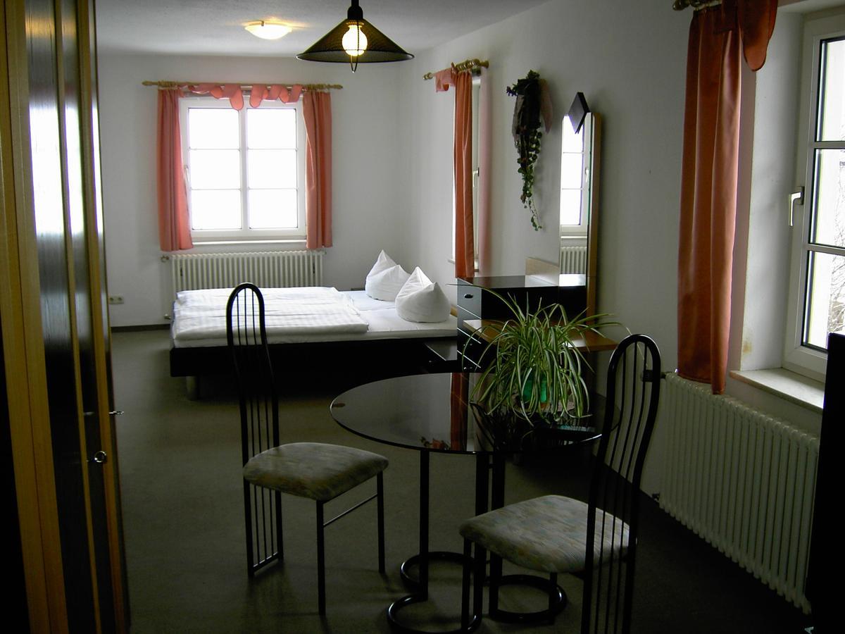 Landhotel Am Fuchsbach Berga  エクステリア 写真