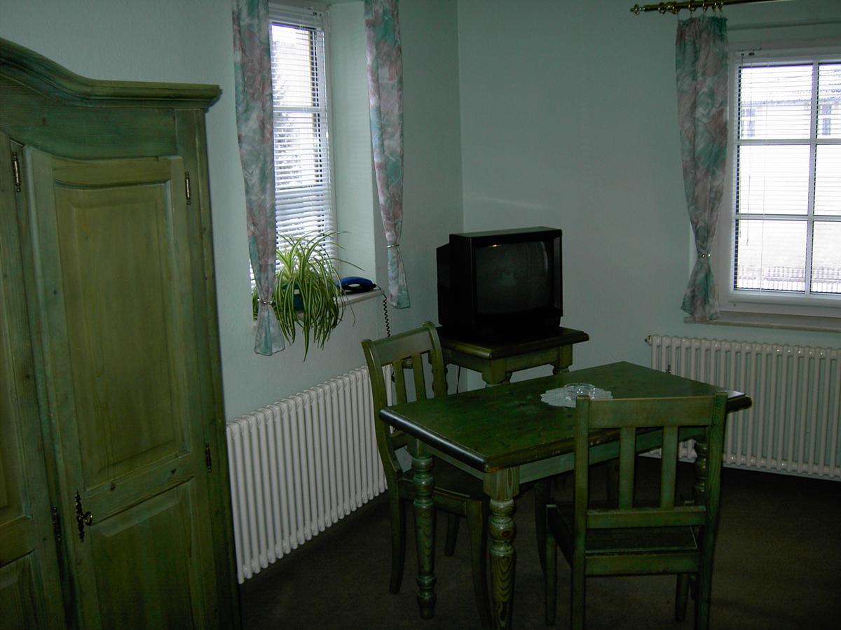 Landhotel Am Fuchsbach Berga  エクステリア 写真