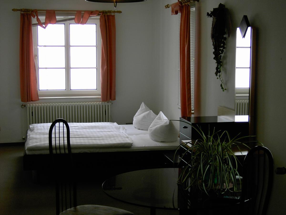 Landhotel Am Fuchsbach Berga  エクステリア 写真